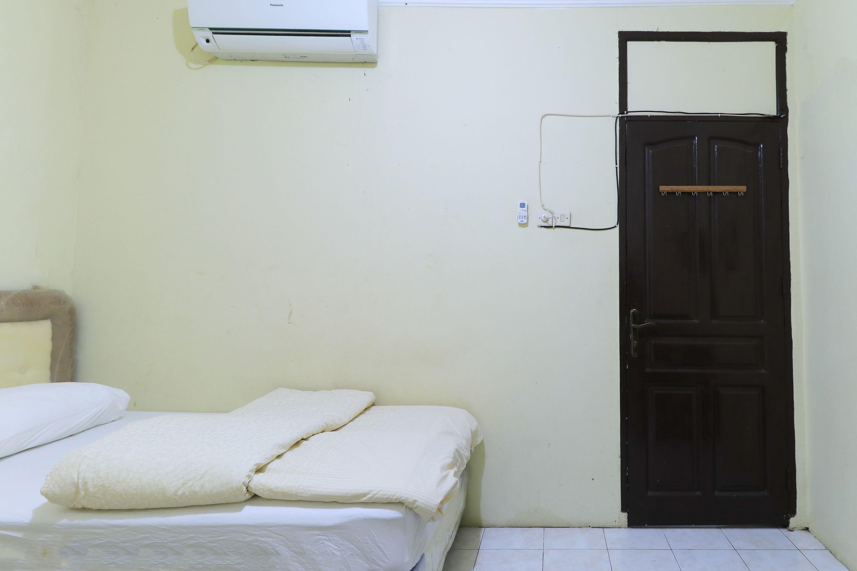 Guest House Samarinda Buitenkant foto