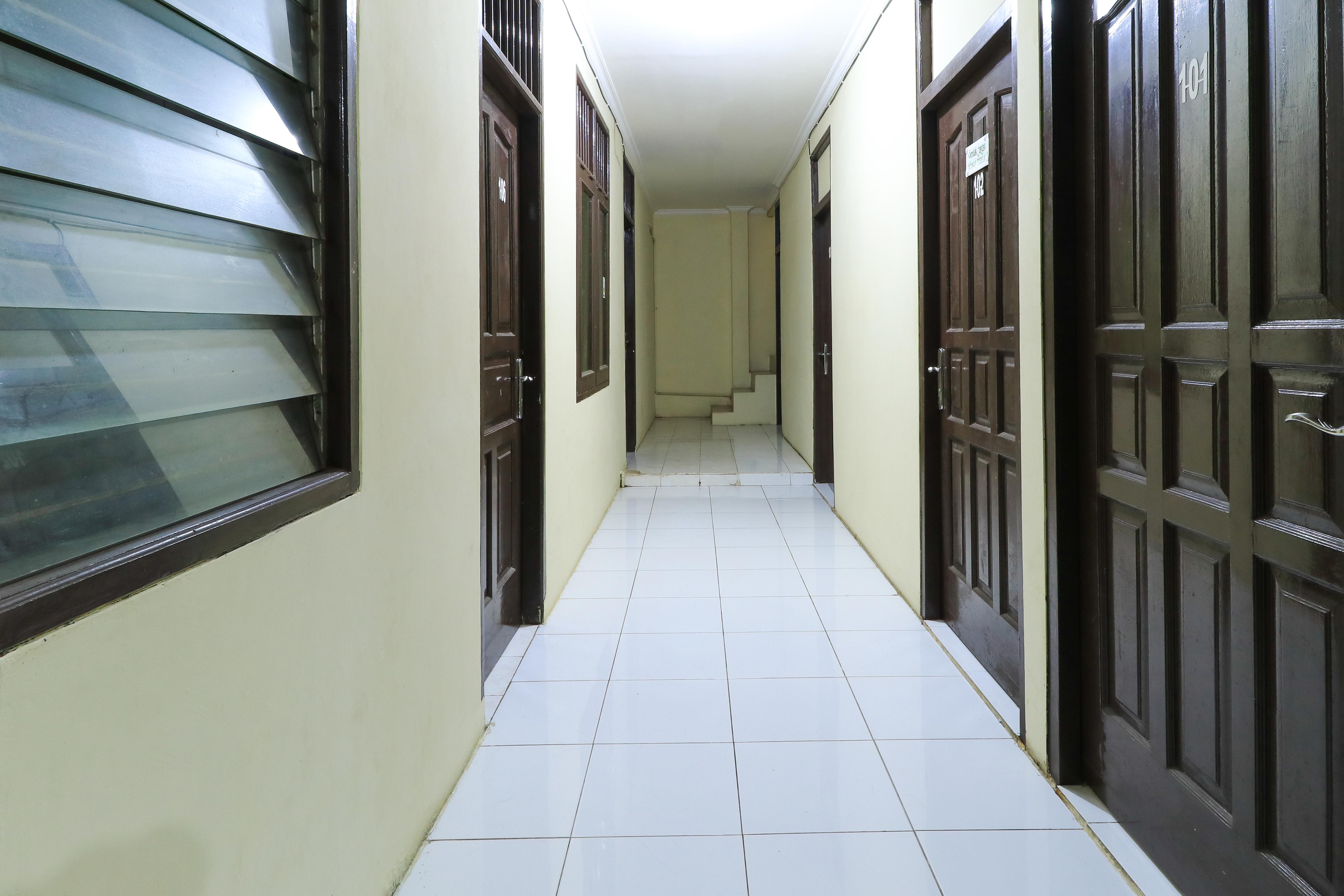 Guest House Samarinda Buitenkant foto